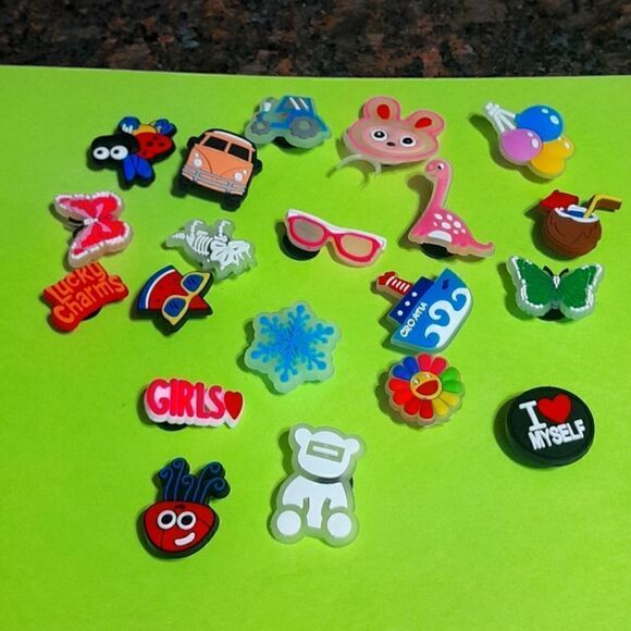 20 Croc's  Jibbitz  Charms...New... - Picture 1 of 5